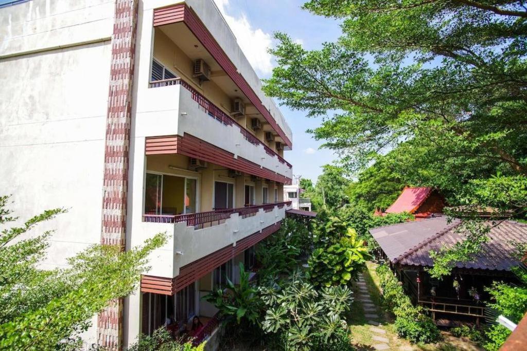 Oyo 384 Ban Sabaidee Hotel Phra Nakhon Si Ayutthaya Luaran gambar
