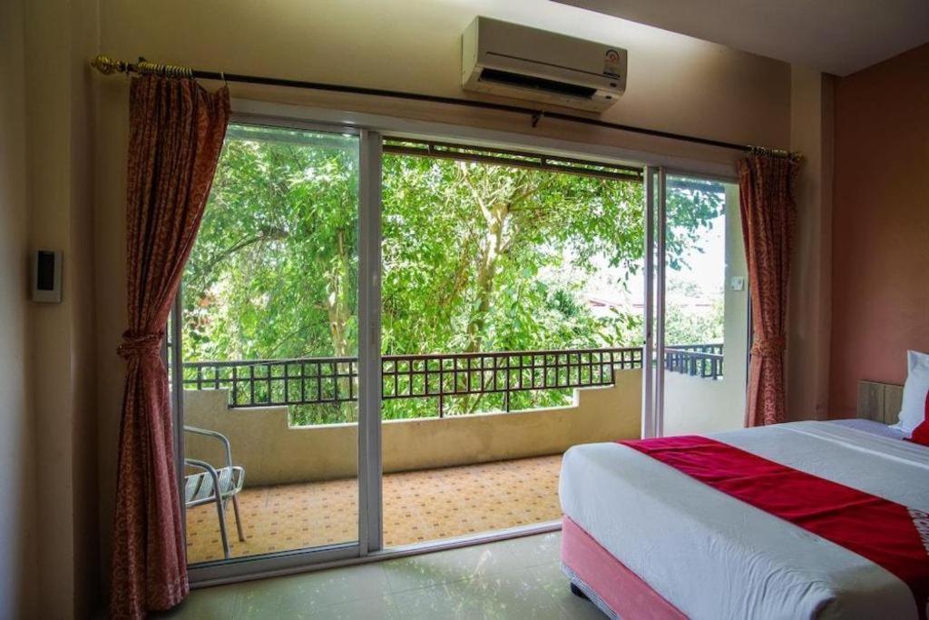 Oyo 384 Ban Sabaidee Hotel Phra Nakhon Si Ayutthaya Luaran gambar