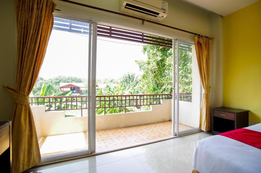 Oyo 384 Ban Sabaidee Hotel Phra Nakhon Si Ayutthaya Luaran gambar